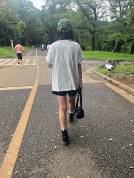 「SLY（スライ）のアイテム（Tシャツ/カットソー）」を使った、tomeさん（レディース・161cm）の夏コーディネート