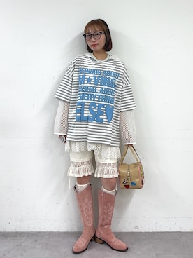「CIAOPANIC（チャオパニック）のスーパーBIGボーダーロゴTee（Tシャツ/カットソー、ブルー系）」を使った、みゆさん（レディース・164cm）の春コーディネート