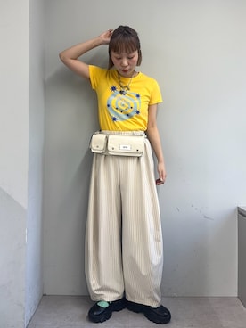 「CIAOPANIC（チャオパニック）のアソート柄コンパクトカラーTee（Tシャツ/カットソー、イエロー系）」を使った、みゆさん（レディース・164cm）の春コーディネート