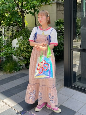 「HELLO.SANFRANCISCO（ハローサンフランシスコ）の【HELLO.SANFRANCISCO/ハローサンフランシスコ】フラワーカットシャーリングワンピ（ワンピース、レッド系）」を使った、みゆさん（レディース・164cm）の夏コーディネート