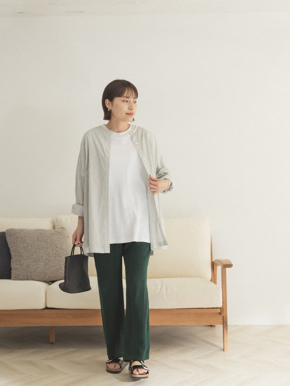「FORK&SPOON、FORK&SPOON WOMEN、シンプルコーデ、大人カジュアル、ラクチンコーデ、シャツスタイル」｜「FORK&SPOONのFORK&SPOON　ツイルシャツチュニック（シャツ/ブラウス、その他）」を使った、FORK&SPOON WOMENさん（レディース・161cm）の夏コーディネートの1枚目の写真