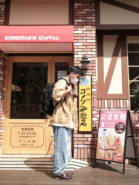 「BEAMS」｜「アイテム（バックパック/リュック）」を使った、陳翰さん（メンズ・178cm）の秋コーディネート