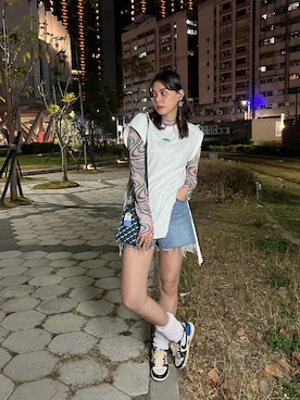 「春服デビュー宣言」｜「アイテム（タンクトップ）」を使った、アイ♡Chin Pei Su  さん（レディース・167cm）の春コーディネート