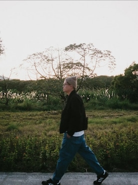 「UNIQLO（ユニクロ）のアイテム（ブルゾン、ブラック系）」を使った、Jimmy Huangさん（メンズ・178cm）の冬コーディネート