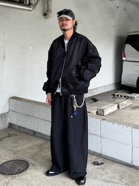 「アイテム（MA-1）」を使った、KOU SUEMATSUさん（メンズ・172cm）の秋コーディネート