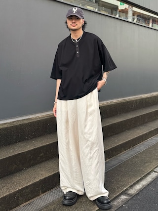「Lui's(ルイス)の【Neucon】METAL BUTTON HENLEY NECK BIG TEE / メタルボタンヘンリーネックビッグTシャツ(Tシャツ/カットソー)」を使った、KOU SUEMATSUさん(メンズ・172cm)の夏コーディネート