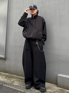 「Lui's（ルイス）のアイテム（スラックス）」を使った、KOU SUEMATSUさん（メンズ・172cm）の春コーディネート