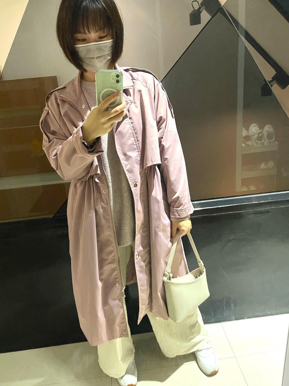 「秋のコーデ、girl、haircut、2021秋トレンド」｜「PAZZOのアイテム（トップス、ピンク系）」を使った、陳小鹿さん（レディース・158cm）の秋コーディネートの1枚目の写真
