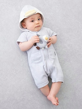 「アイテム（その他ベビー用品、グレー系）」を使った、petit　main・b-roomさん（キッズ・67cm）の春コーディネート