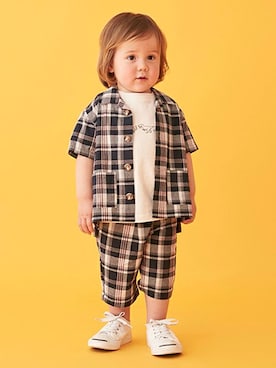 「petit main（プティマイン）のアイテム（トップス）」を使った、petit　main・b-roomさん（キッズ・88cm）の春コーディネート