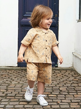 「petit main（プティマイン）のアイテム（トップス）」を使った、petit　main・b-roomさん（キッズ・88cm）の春コーディネート