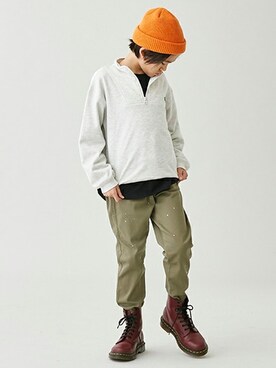 「petit main（プティマイン）のアイテム（スウェット）」を使った、petit　main・b-roomさん（キッズ・140cm）の秋コーディネート