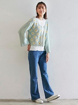 「メロートップス」｜「アイテム（カーディガン/ボレロ）」を使った、petit　main・b-roomさん（レディース・165cm）の冬コーディネート