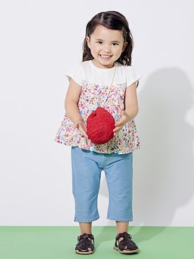 「petit main（プティマイン）のアイテム（トップス）」を使った、petit　main・b-roomさん（キッズ・88cm）の春コーディネート