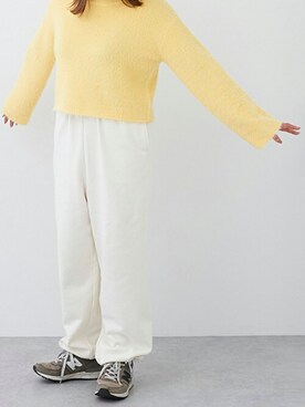 「レディース」｜「アイテム（スウェットパンツ）」を使った、petit　main・b-roomさん（レディース・162cm）の冬コーディネート