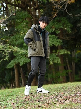 「NAVY（ネイビー）のアイテム（パンツ）」を使った、マックハウスZOZOスタイリスト メンズさん（メンズ・178cm）の冬コーディネート