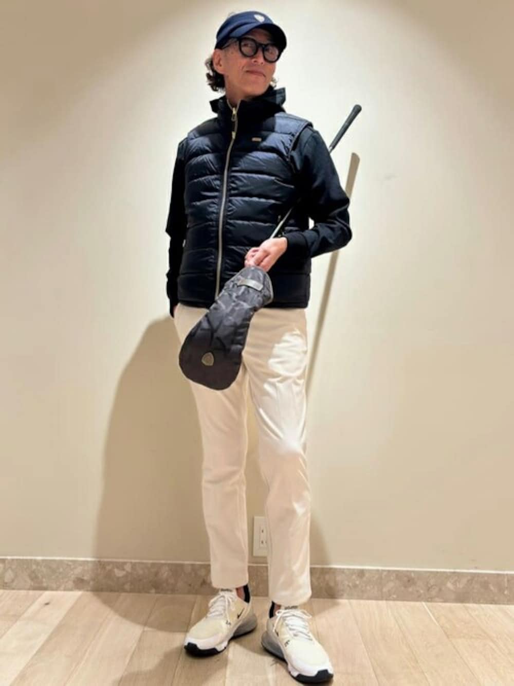 「冬コーデ、ゴルフ、冬、スポーツ、ゴルフウェア、リモンタ、ゴルフ男子、ゴルフコーデ、Felisi Golf、フェリージ ゴルフ」｜「Felisi GolfのMS REVERSIBLE DOWN VEST（ベスト、ブルー系）」を使った、Felisiさん（メンズ・173cm）の秋コーディネートの1枚目の写真