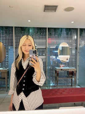 「VINTAGE（ヴィンテージ）のアイテム（ベスト）」を使った、Shionさん（レディース・157cm）の秋コーディネート