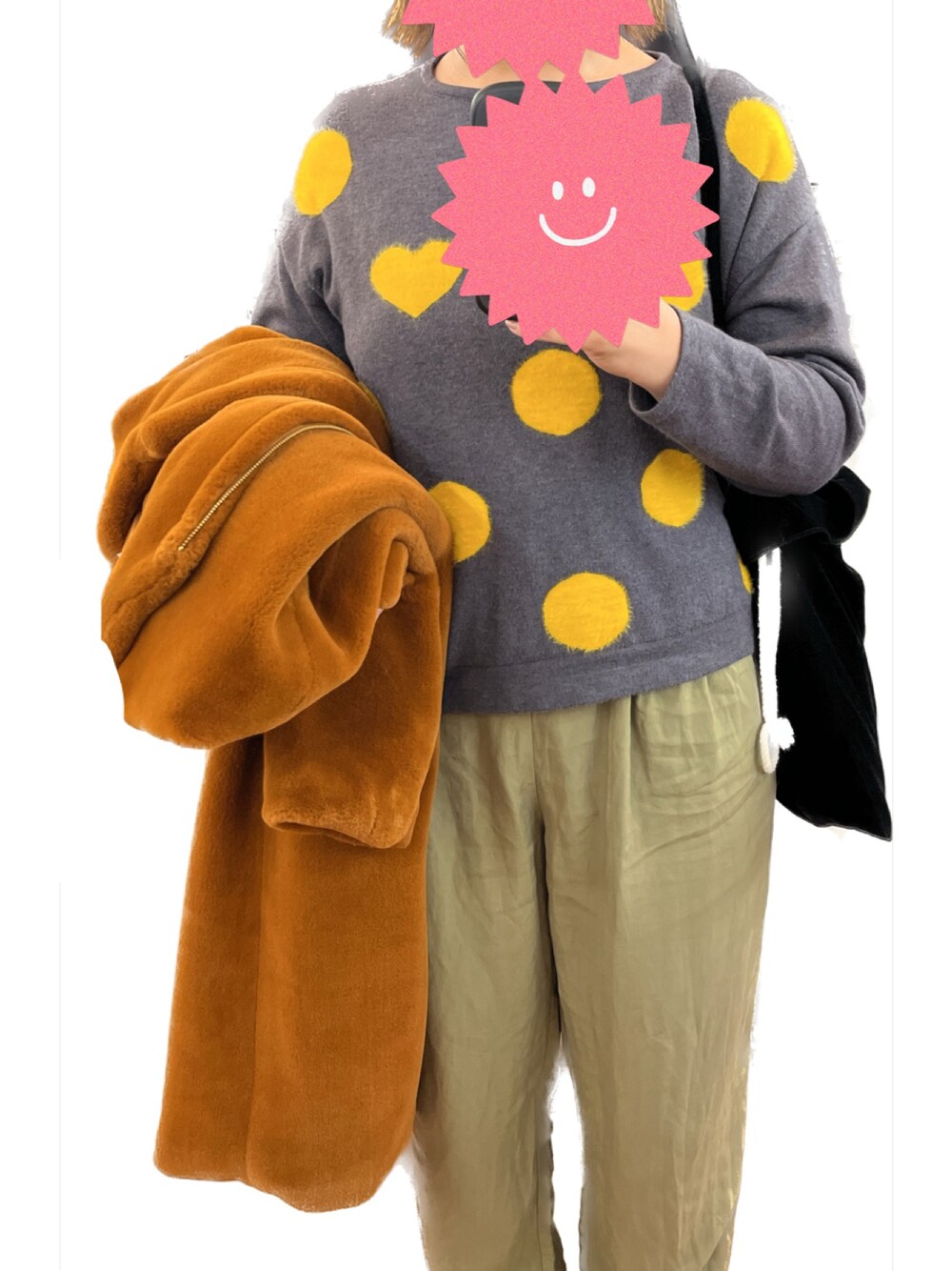 「ドッド柄、ZARA、ニット」｜「ZARAのアイテム（パンツ、グリーン系）」を使った、komi・ぽっちゃりさん（キッズ・120cm）の秋コーディネートの1枚目の写真
