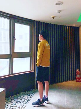 Kaws  Chenさんのコーディネート