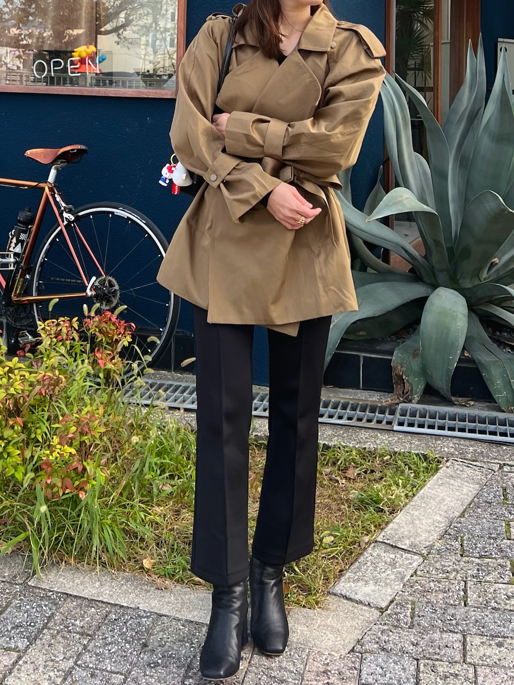 「オトナカジュアル、秋服、ootd、大人女子、ママコーデ、ママファッション」｜「THE SHINZONEのアイテム（パンツ、ブラック系）」を使った、saさん（レディース・155cm）の秋コーディネートの1枚目の写真