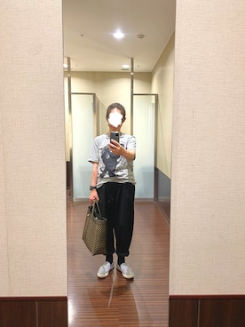 「ワイドテーパードパンツ」｜「アイテム（スリッポン）」を使った、はむさん（レディース・158cm）の夏コーディネート