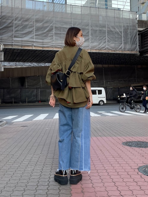 完売品 極美品✨️Ｒｉｓｌｅｙ リズレー 強撥水Ｂａｃｋフリルブルゾン Risley（リズレー）の「Risley/リズレー/強撥水Backフリル