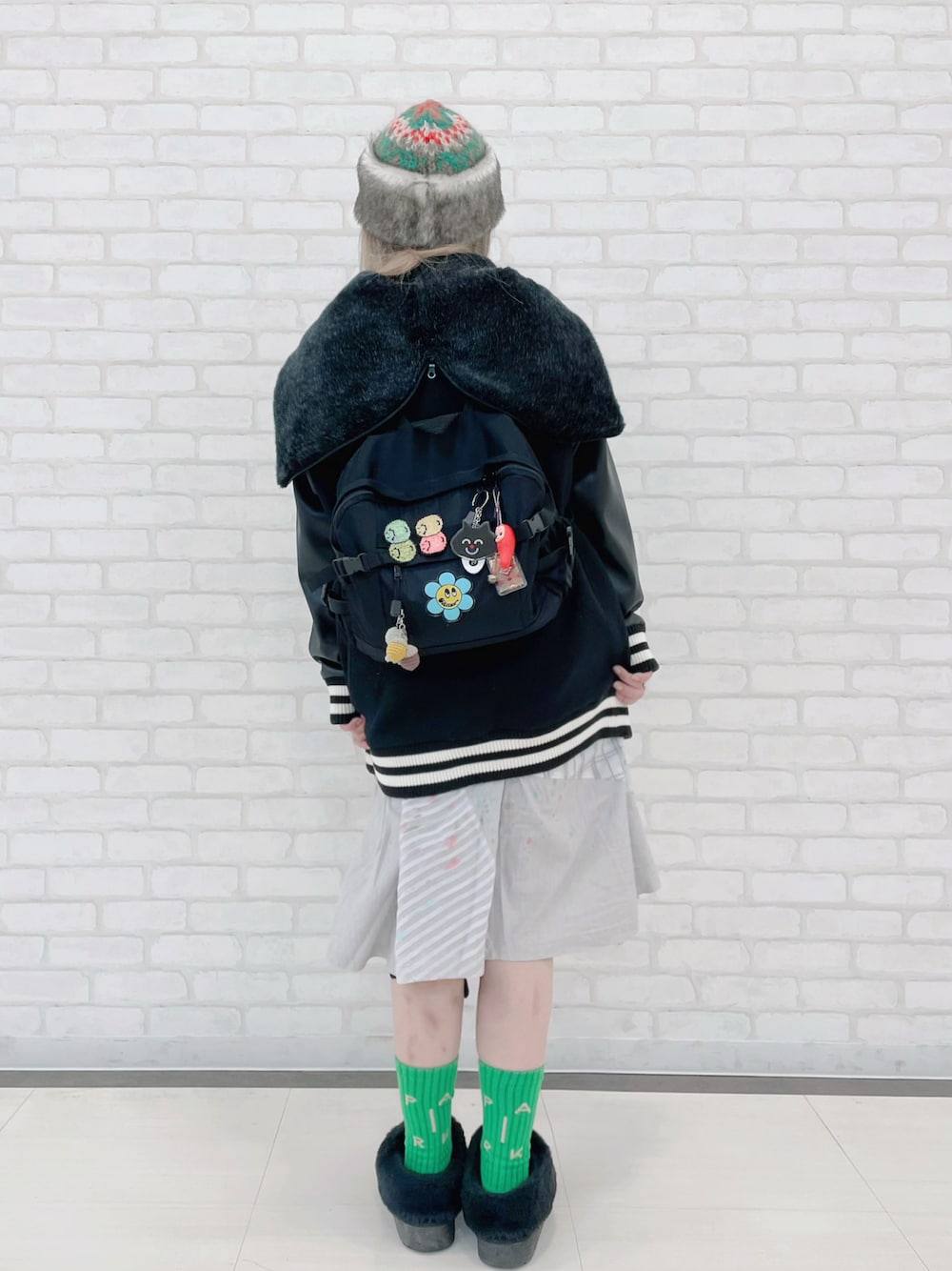 スタジャンを使った「セーラーカラー」の人気ファッション