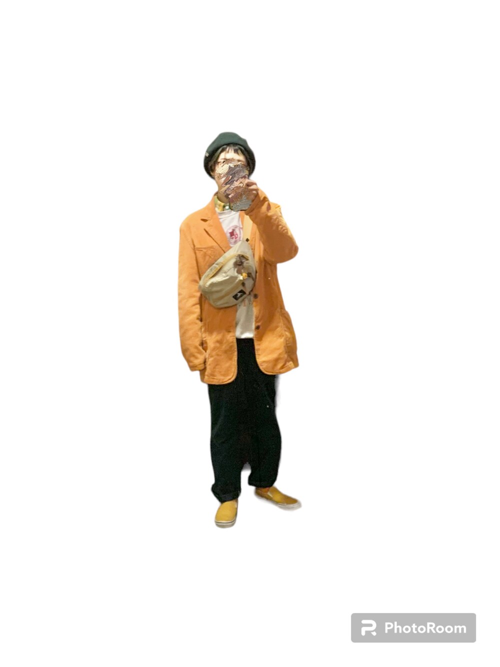「古着MIX、メンズライク、ビタミンカラーコーデ、ベレー帽」｜「Timberlandのアイテム（カバーオール、オレンジ系）」を使った、てれれさん（レディース・162cm）の春コーディネートの1枚目の写真
