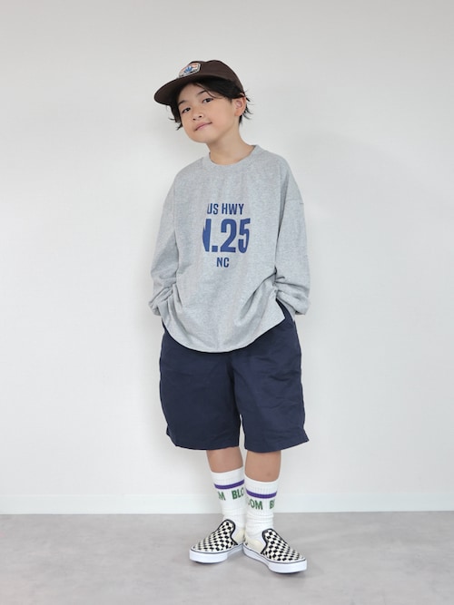 「LOWRYS FARM(ローリーズファーム)のアソートプリントロンTLS 1049005(Tシャツ/カットソー)」を使った、ORITSUさん(キッズ・125cm)の秋コーディネート
