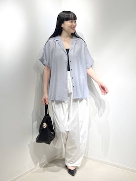 「A part by（アパートバイ）のハートモチーフバッグ（ショルダーバッグ、ブラック系）」を使った、まゆてぃんさん（レディース・164cm）の春コーディネート