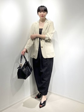 「A part by（アパートバイ）のハートモチーフバッグ（ショルダーバッグ、ブラック系）」を使った、まゆてぃんさん（レディース・164cm）の春コーディネート