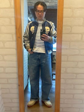 「アイテム（スカジャン、ブルー系）」を使った、キャサさん（メンズ・171cm）の冬コーディネート