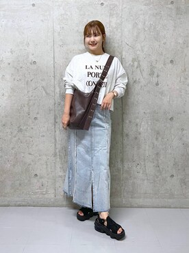 「アイテム（ボディバッグ/ウエストポーチ、ブラウン系）」を使った、ミユさん（レディース・157cm）の秋コーディネート