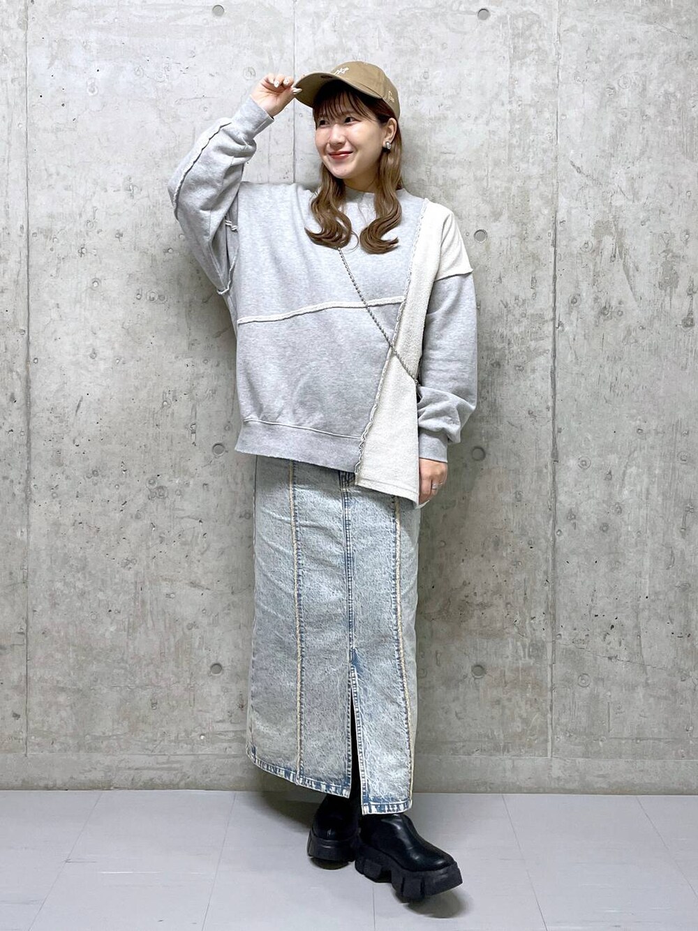 ミユ(LOWRYS FARM 阪急西宮ガーデンズ)｜LOWRYS FARMのジャンパースカートを使ったコーディネート - WEAR