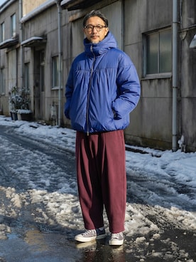 「rehacer（レアセル）のrehacer : Barrel Sweat Pants / バレル スウェット パンツ（スウェットパンツ、レッド系）」を使った、rehacer STAFFさん（メンズ・175cm）の冬コーディネート