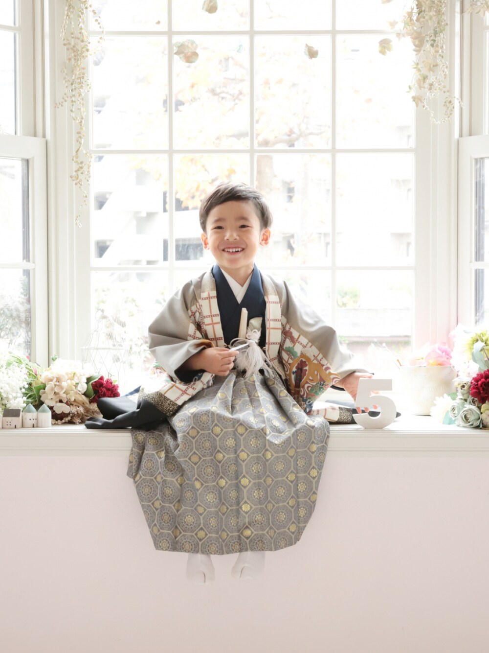 「七五三、袴、5歳、お誕生日」｜「袴のアイテム（着物、ブラック系）」を使った、Ren☆さん（キッズ・110cm）の秋コーディネートの1枚目の写真