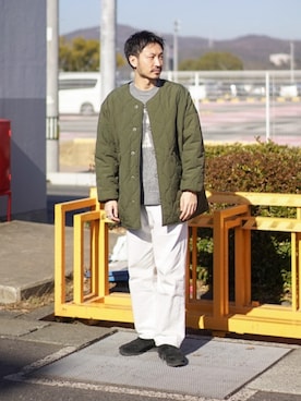 「ホワイトデニム」｜「アイテム（ブルゾン）」を使った、おがしょーさん（メンズ・177cm）の冬コーディネート