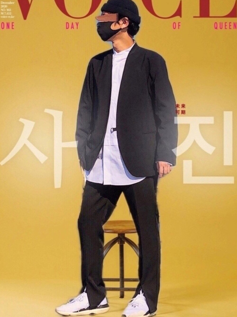 「これが私をアゲる服、大人カジュアル、白スニーカー、韓国ファッション、ノーカラージャケット、フレアパンツ、スリットパンツ、モノトーンコーデ、UNIQLO、COOLなこのコが仲間入り」｜「RACALのロールニットキャップ / Roll Knit Cap（ニットキャップ/ビーニー、ブラック系）」を使った、HMさん（メンズ・175cm）の春コーディネートの1枚目の写真