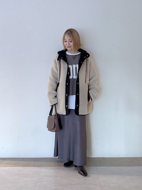 予約【新色追加/Yossshiiii企画】ワイドロゴカットオフスエット