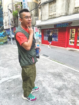 「MADNESSのアイテム」を使った、Tommy.Chiuさん（メンズ・178cm）の夏コーディネート