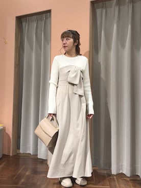 「natural couture（ナチュラルクチュール）のリボン風ドッキングワンピース（ワンピース、ベージュ系）」を使った、あゆこさん（レディース・158cm）の冬コーディネート