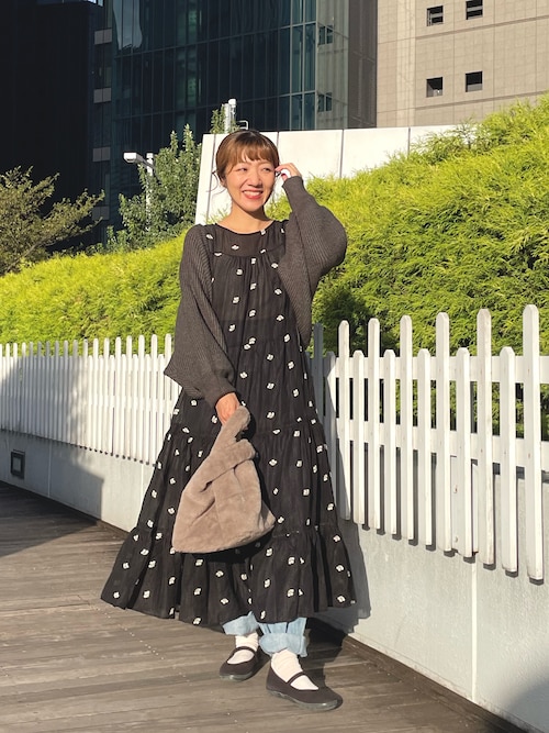 ニコルミラー 黒地xシルバーサンバースト刺繍シックドレス送料込 ニコルミラー 黒地xシルバーサンバースト刺繍シックドレス送料込