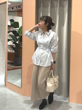 「natural couture（ナチュラルクチュール）のサイドリボンストライプシャツ（シャツ/ブラウス、ホワイト系）」を使った、あゆこさん（レディース・158cm）の春コーディネート