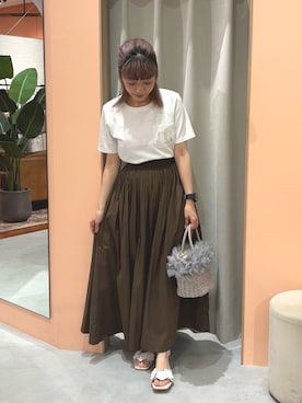 「natural couture（ナチュラルクチュール）のチャーム付きロゴ刺繍ショートT（Tシャツ/カットソー、ホワイト系）」を使った、あゆこさん（レディース・158cm）の夏コーディネート