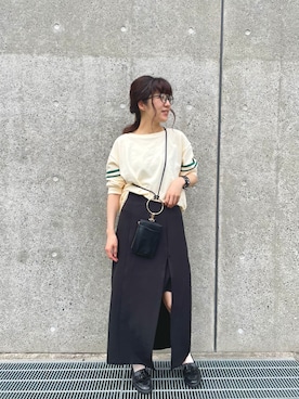 「スリット」｜「アイテム（スウェット）」を使った、あゆこさん（レディース・158cm）の春コーディネート