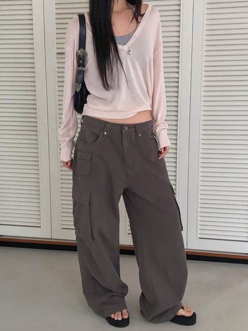 Vネック長袖シアーニットプルオーバー