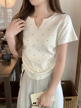 「Girly Doll（ガーリードール）のキーネックサイドシャーリングドット半袖ニット（Tシャツ/カットソー、ホワイト系）」を使った、douladoulaさん（レディース・162cm）の春コーディネート