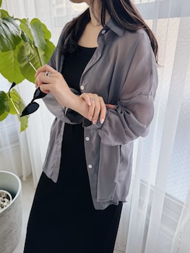 「Girly Doll（ガーリードール）のシャイニーシアーシャツ（シャツ/ブラウス）」を使った、douladoulaさん（レディース・162cm）の春コーディネート