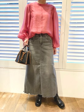 「アイテム（デニムスカート、グレー系）」を使った、funayamaさん（レディース・163cm）の夏コーディネート